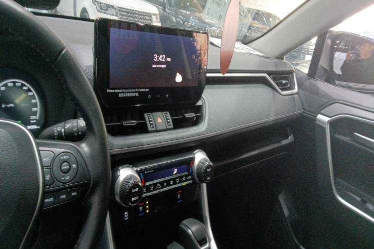 Used Toyota Wildlander 2023 Dual-Motor 2.5L E-CVT Four-Wheel Drive Prestige Edition
