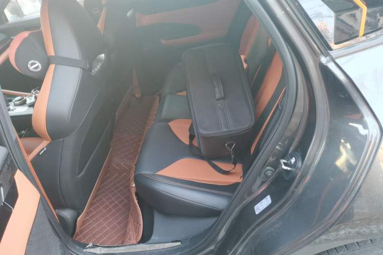 Used Changan UNI-V 2023 2.0T Leading-Speed Edition
