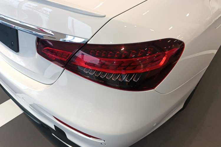 Used Mercedes-Benz E-Class (Import) 2021 Updated E 260 Fashion Sport Edition
