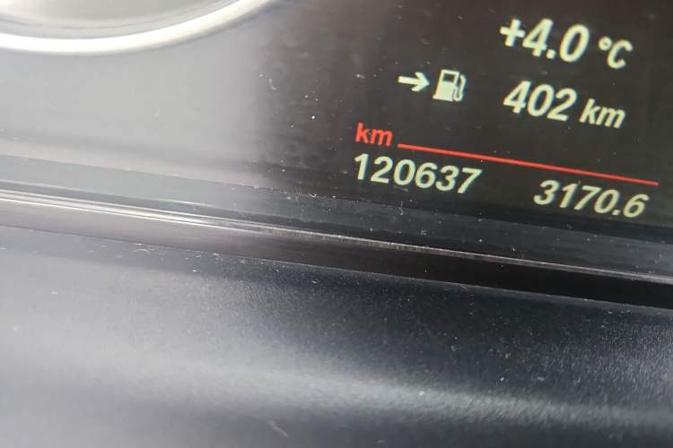 Used BMW 5 Series 2014 525Li Leading Model
