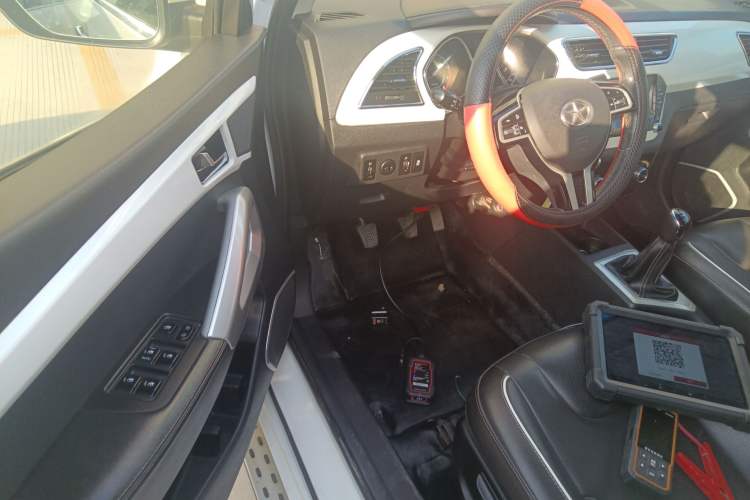 Used  Refine S2 2015 1.5L Manual Luxury Model
