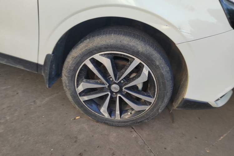 Used Venucia T90 2017 2.0L CVT Smart Edition
