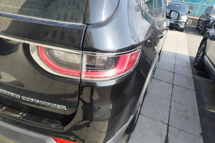 Used  Grand Commander 2020 2.0T Two-Wheel Drive Elite Version
