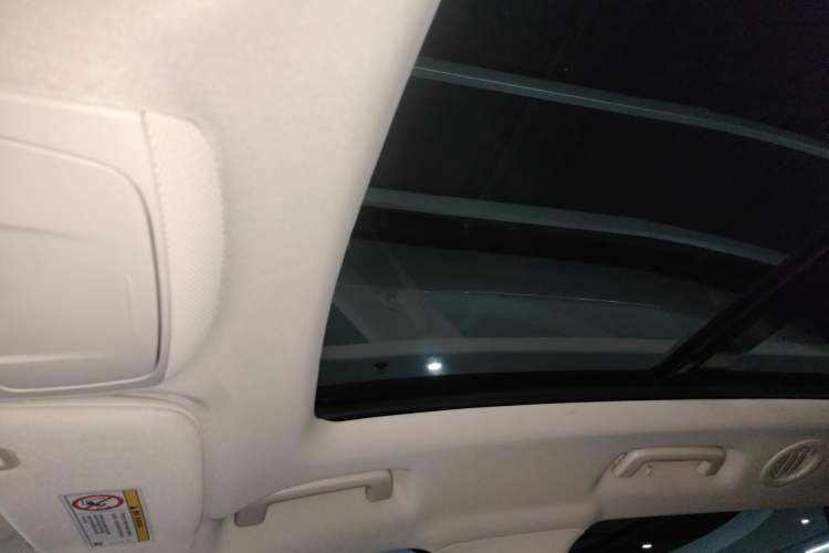 Used Ford Edge 2018 EcoBoost 245 Two-Wheel-Drive Titanium 7-Seater China VI Standard