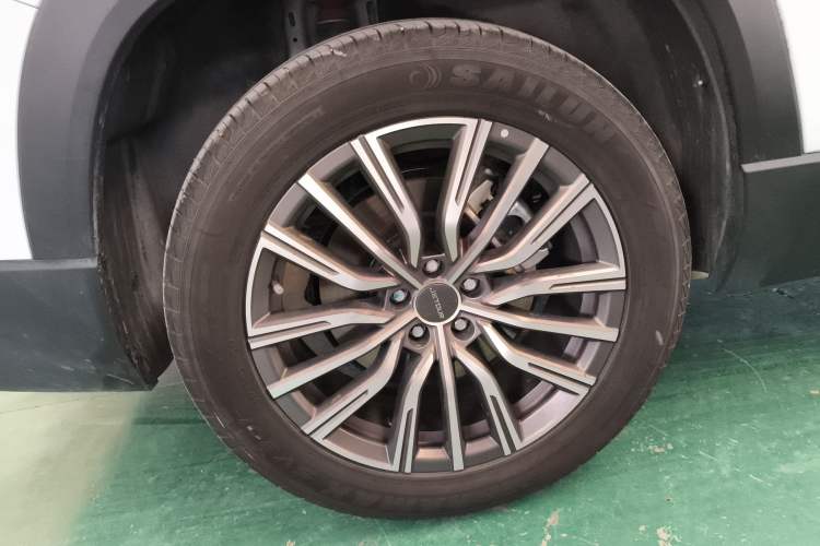 Used JETOUR X90 PLUS 2025 Beyond Edition 1.6TD DCT Villa PRO 7-Seater