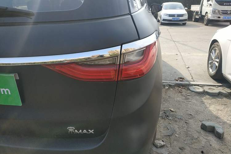 Used BYD Song MAX 2017 1.5T Automatic Smart Connect Prestige 7-Seater
