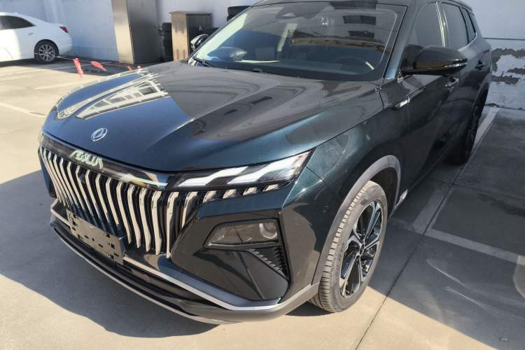 Used Dongfeng Aeolus Huge 2022 Mach Dual-Motor 1.5T MHD Dare-to-Dream Edition