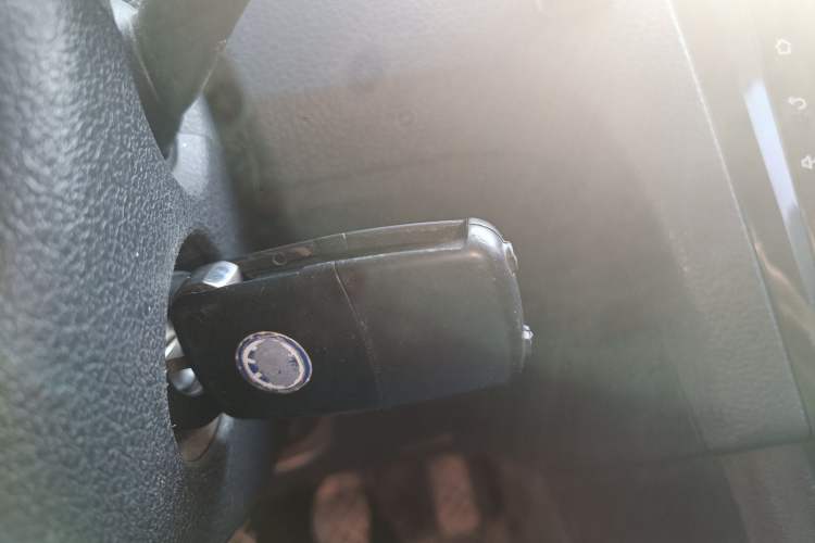 Used Volkswagen Santana 2015 1.6L Manual Fashion Edition