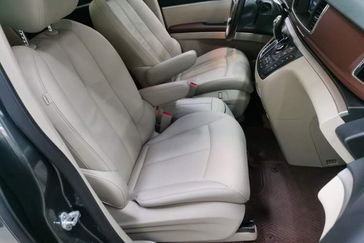 Used Buick GL8 2018 28T Luxury Model China VI Standard