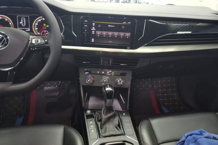 Used Volkswagen Passat 2020 Revised Version 280TSI Business Edition China VI Standard
