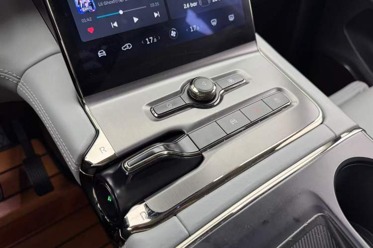 Used Nio ES6 2019 430KM First-Edition Commemorative Version
