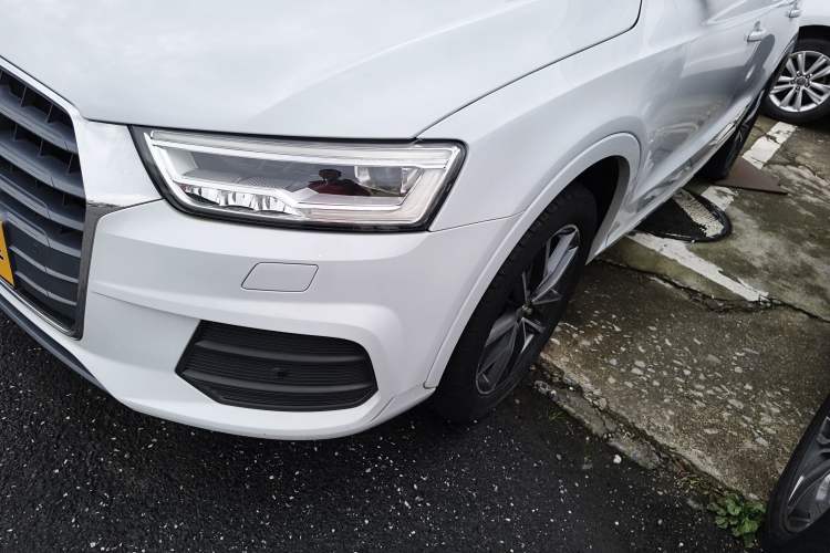 Used Audi Q3 2017 30 TFSI Fashion Model
