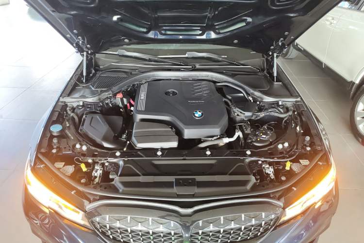 Used BMW 3 Series 2021 325Li M Sport Shadowline Package
