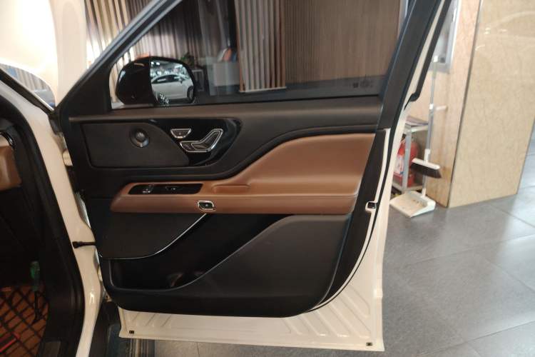 Used Lincoln Aviator 2020 3.0T V6 All-Wheel-Drive Luxury Edition
