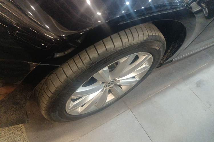 Used Volkswagen Magotan 2012 Travel Edition 2.0 TSI Luxury Version
