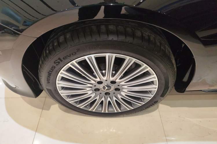 Used Mercedes-Benz E-Class 2021 Facelift E 300 L Stylish Edition
