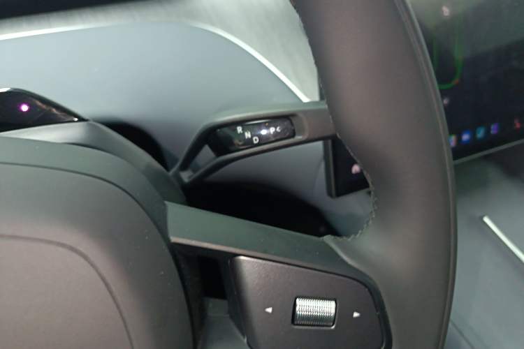 Used  YU7 2025 Ultra-Long Range Rear-Wheel Drive Version
