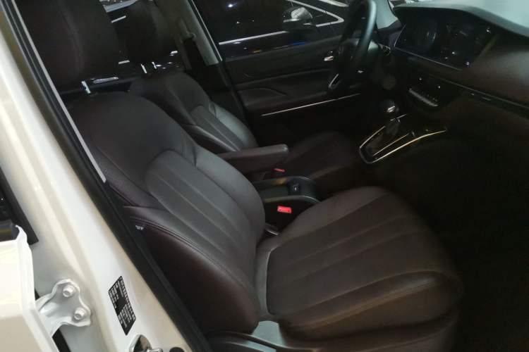 Used GAC Trumpchi M6 2019 270T DCT Luxury Edition (7-seater) China VI