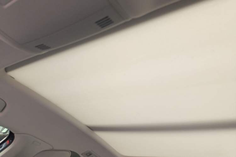 Used Volkswagen Magotan 2023 2 Million Units Limited Edition 330TSI DSG Leading Version
