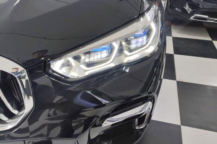 Used BMW X5 2022 Restyled xDrive 40Li M Sport Package