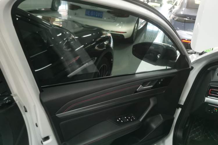 Used Volkswagen Lavida 2024 300TSI DSG Starry Sky Deluxe Edition
