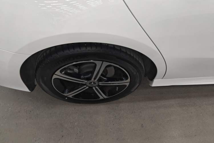 Used Mercedes-Benz A-Class 2022 Revised Version A 200 L Sport Sedan Fashionable Style