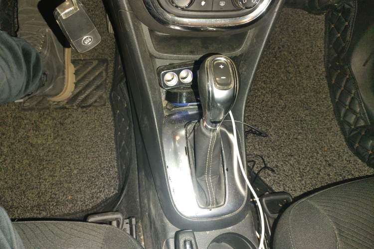 Used Buick Encore 2014 1.4T Automatic Two-Wheel Drive Urban Elite Model
