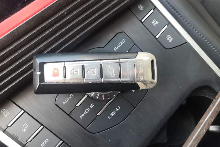 Used Wey VV5 2019 Upgraded Model 2.0T Two-Wheel Drive Ultra-Luxury Version China V Standard