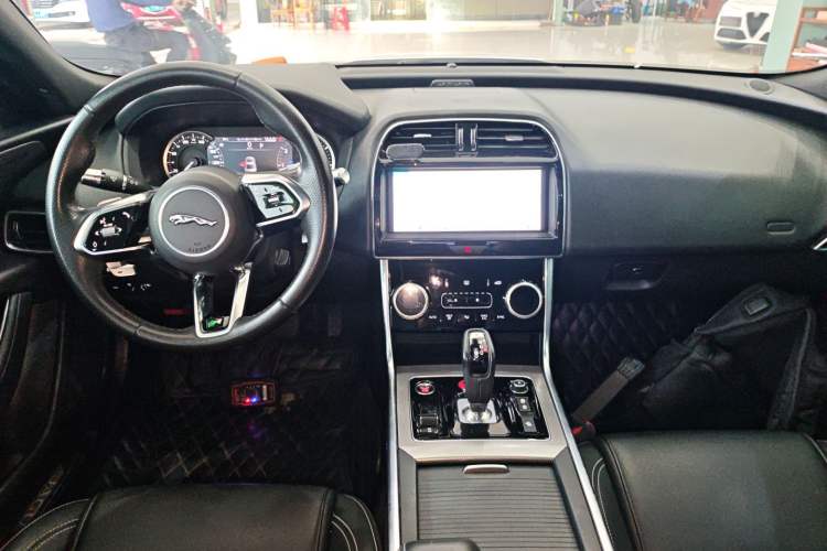 Used Jaguar XEL 2020 2.0T 200PS R-DYNAMIC Youth Sports Edition
