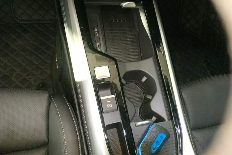 Used Volkswagen Passat 2025 Pro 380TSI Dragon Glory Edition
