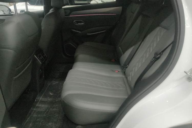 Used BYD Song L DM-i 2025 Intelligent Driving Version 160 km Beyond-Range Type