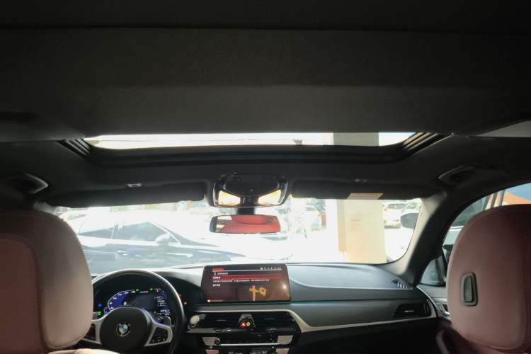 TDK.VehicleDetails.img