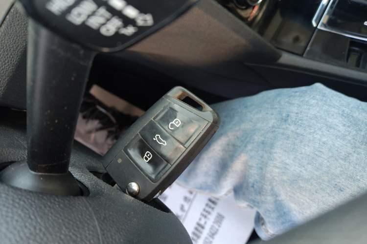 Used Volkswagen Lamando 2015 280TSI DSG Comfort Edition
