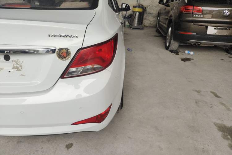 Used Hyundai Verna 2014 1.4L Automatic Leading-Edge GLX