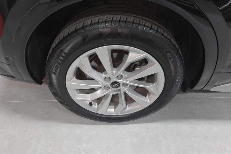 Used Audi Q5L 2022 40T Luxury Dynamic Model