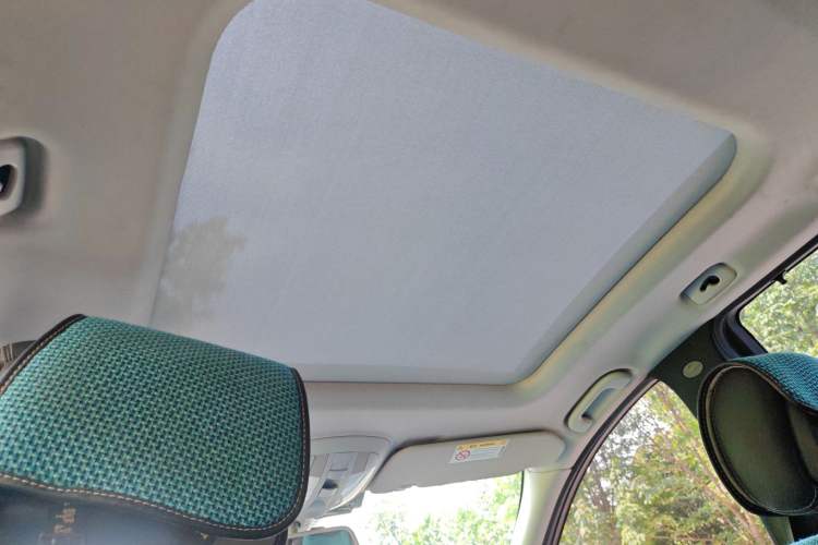 Used Mercedes-Benz R-Class 2014 R 320 4MATIC Business Model