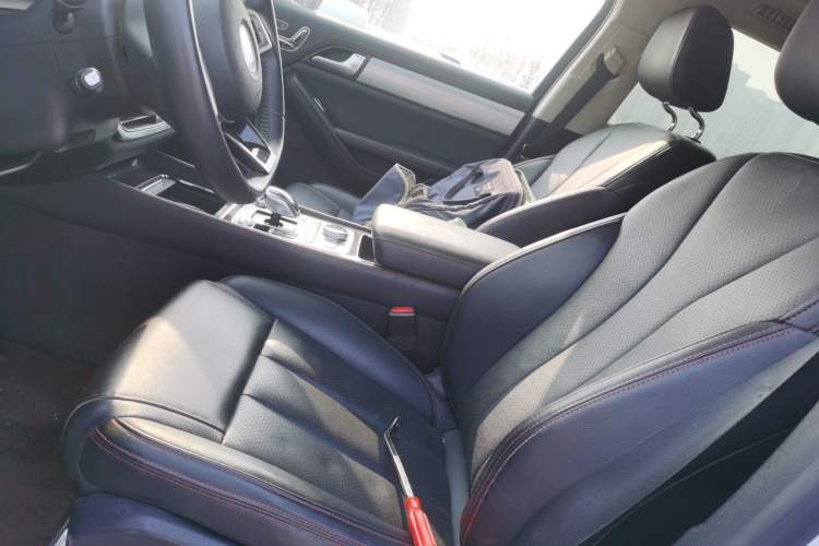 Used BYD Tang New Energy 2018 DM 2.0T All-Wheel Drive Smart Connectivity Luxury Model 7 Seats China V Emission Standard
