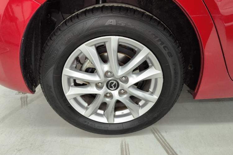 Used Mazda Mazda 3 Axela 2017 Hatchback 1.5L Automatic Luxury Model Emission Standard China V
