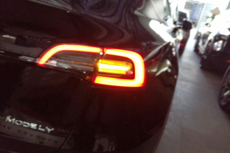 Used Tesla Model Y 2022 Rear-Wheel-Drive Version
