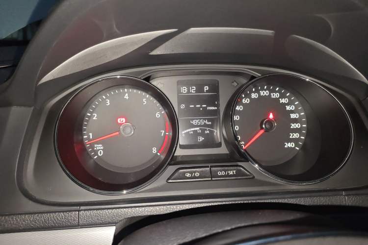 Used Volkswagen Gran Lavida 2015 230TSI DSG Comfort Edition