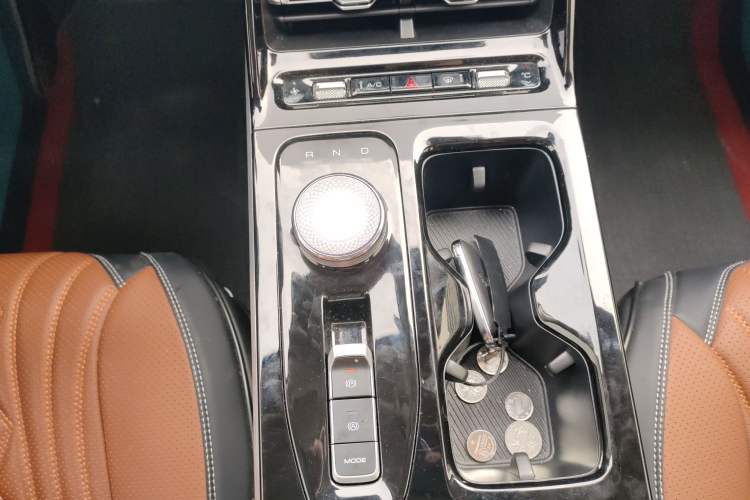 Used Wuling Xingguang 2024 Co-Creation Edition 510 Advanced Model
