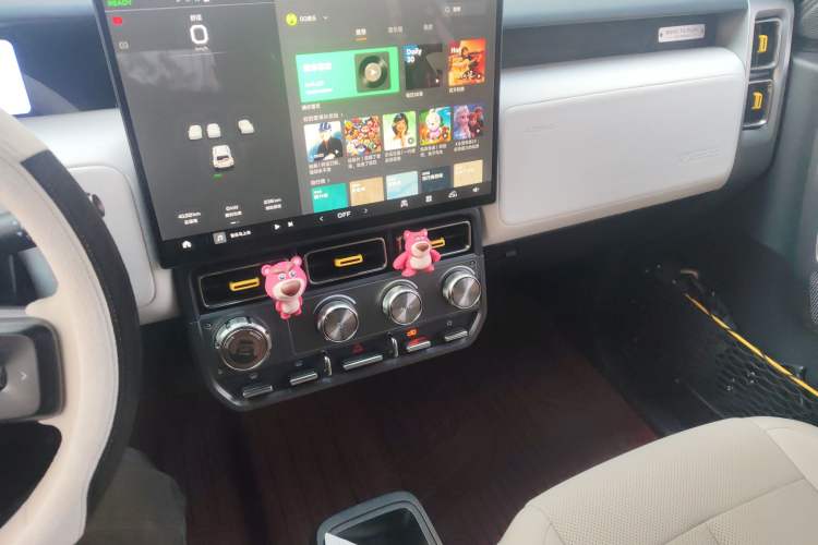 Used  V23 2025 401 Two-Wheel Drive Intelligent Driving Version