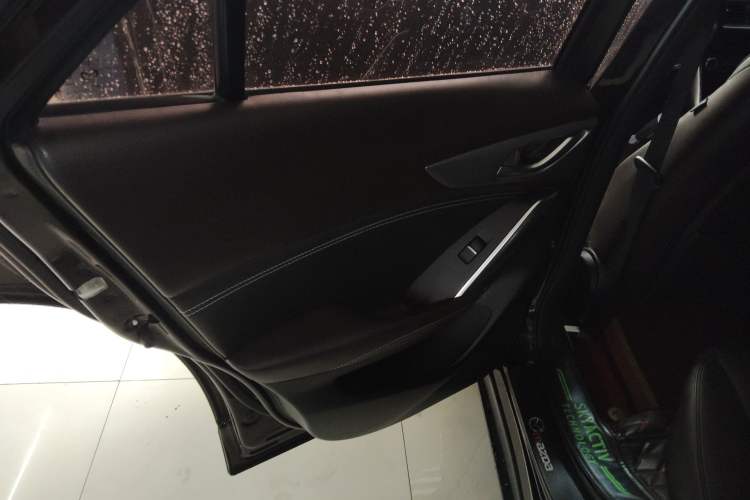 Used Mazda CX-4 2018 2.0L Automatic Two-Wheel Drive Blue Sky Luxury Edition