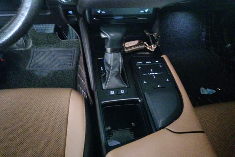 Used Lexus ES 2018 200 Excellence Edition China V Standard