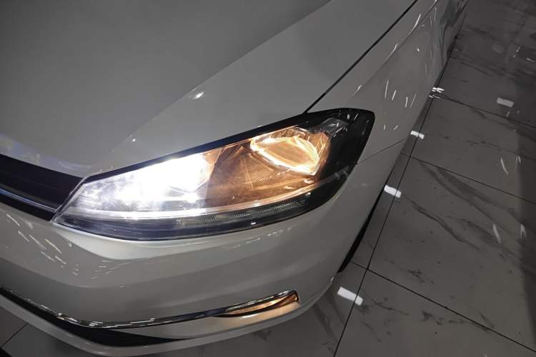 Used Volkswagen Golf 2018 230TSI Automatic Comfort Model
