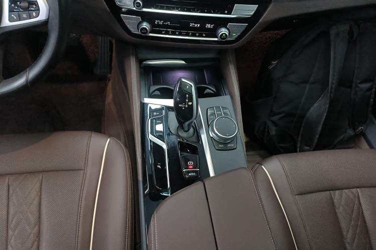 Used BMW 5 Series 2022 Restyled 530Li Leading Edition M Sport Package
