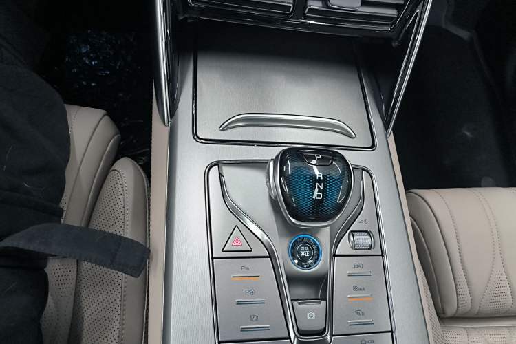 Used BYD Tang New Energy 2025 Intelligent Driving Version DM-i 115KM Flagship Edition
