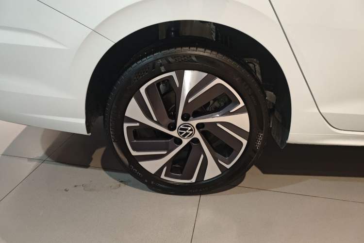 Used Volkswagen Bora 2023 300TSI DSG Prestige Edition
