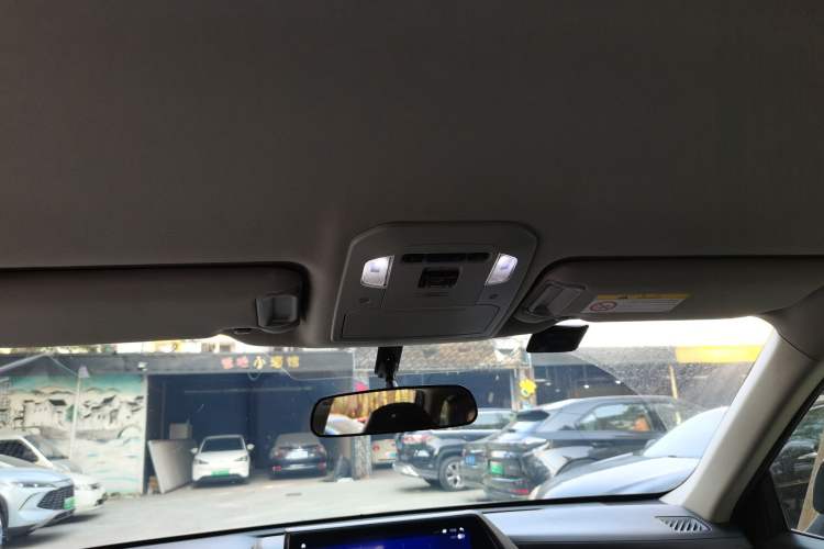 Used Toyota Highlander 2022 Dual-Engine 2.5L 4x4 Elite Edition 7-Seater