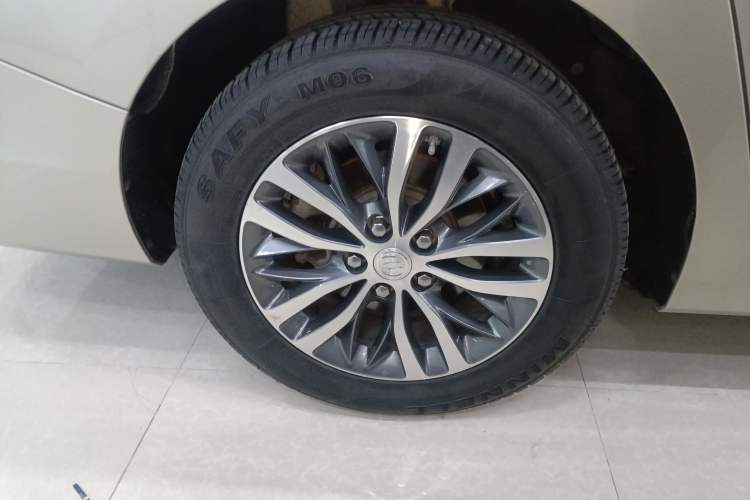 Used Buick GL8 2021 ES Land Cruiser 653T Luxury Edition
